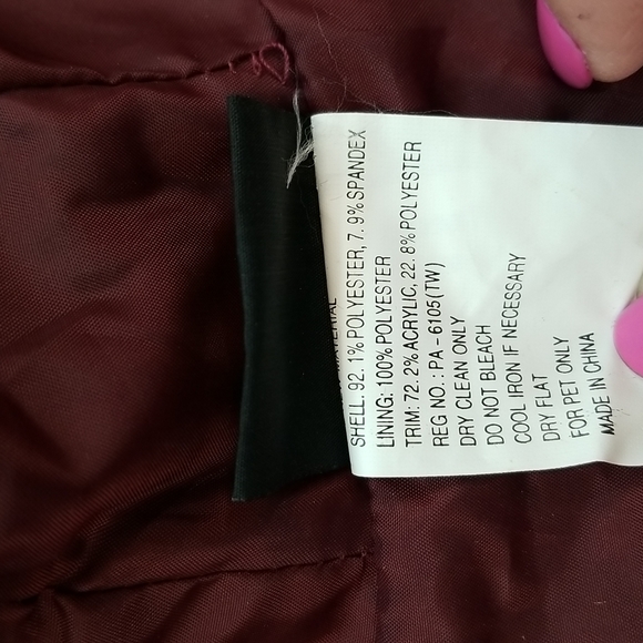 NWT Victorian Style Burgundy Velvet Dog Coat Small - Picture 10 of 16